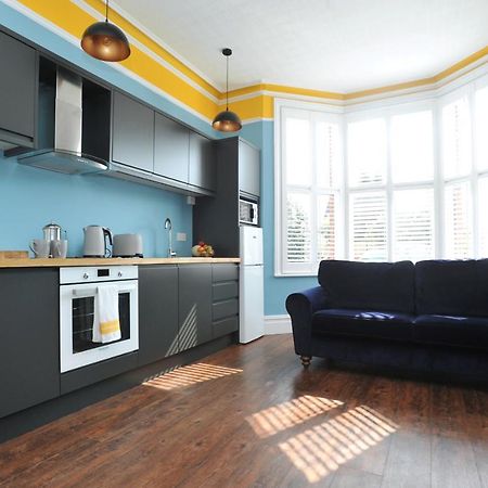 Beechurst Serviced Apartments 切尔滕纳姆 外观 照片