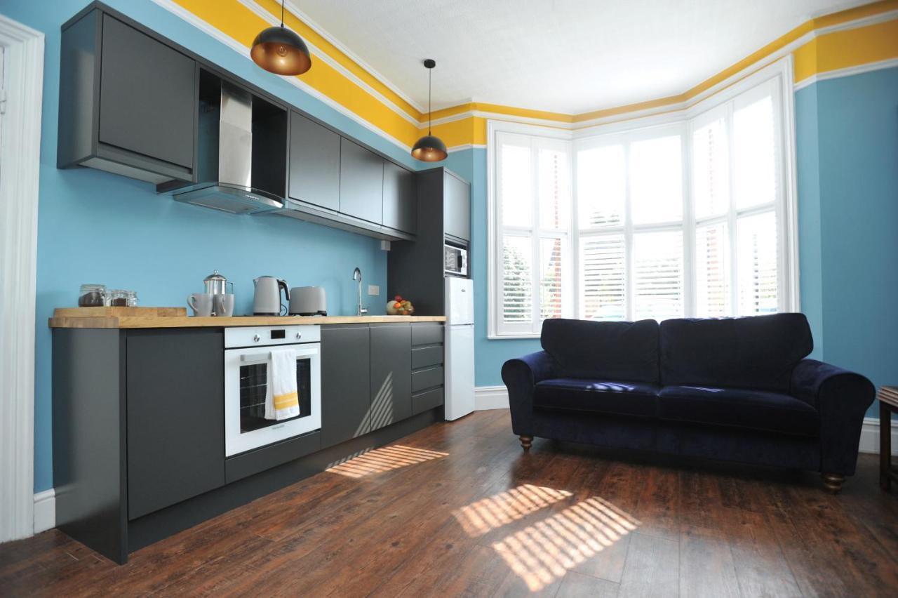 Beechurst Serviced Apartments 切尔滕纳姆 外观 照片