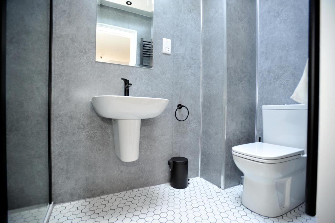 Beechurst Serviced Apartments 切尔滕纳姆 外观 照片
